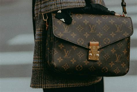 lichtgevende louis vuitton tas